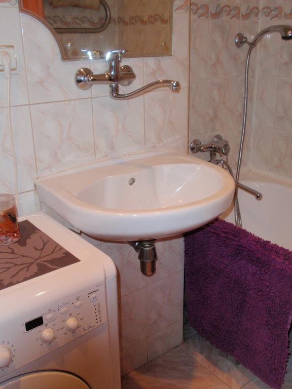Central Cietoksna Street Apartment Daugavpils Habitación foto